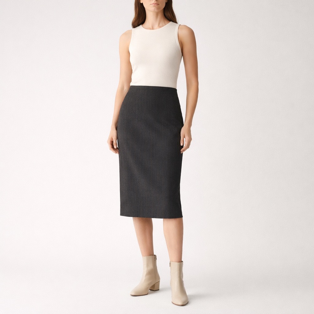 Sisley Gray Pinstripe Pencil Skirt IT 38/ US 2 | NWOT | Classic Office